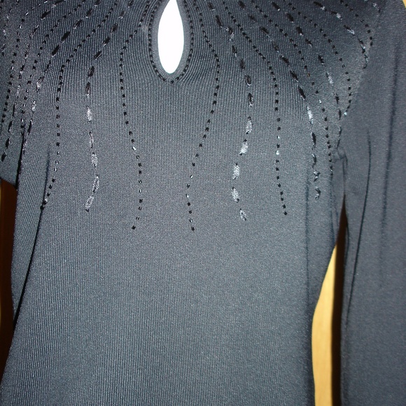 NWT Cabo Embroidered Sweater. - Picture 2 of 2